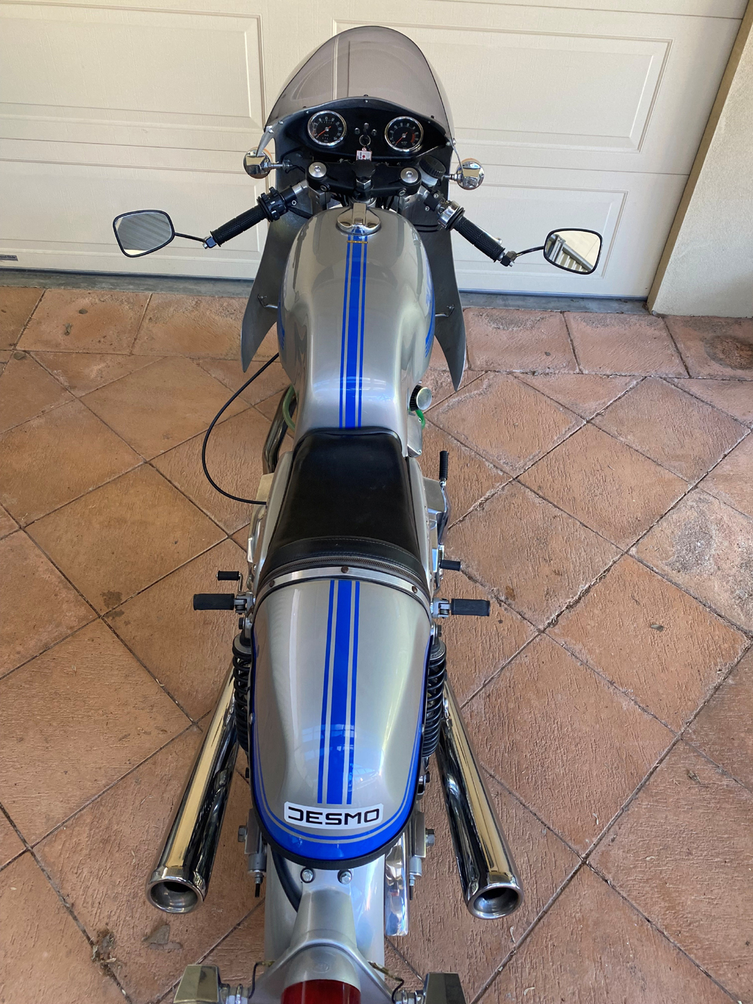 900SS 04